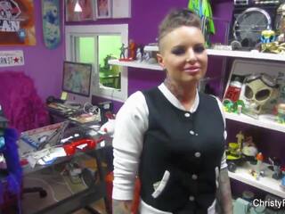 În spatele the scene cu christy mack